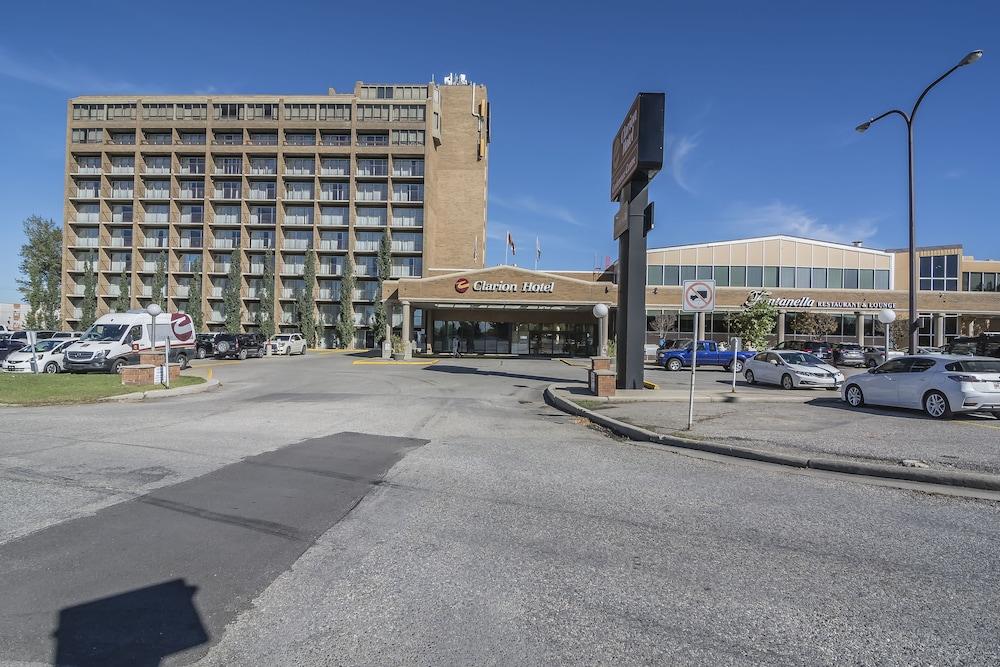 Hotel Doubletree By Hilton Calgary North Exterior foto